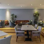 Hilton מלון