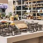 Hilton מלון