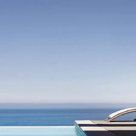 Hilton فندق