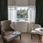Hilton Hotel 5*