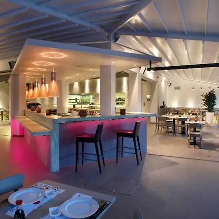 Hilton Hotel 5*